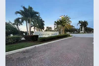 2524  La Cristal Cir, Palm Beach Gardens, FL 33410 - Photo 2