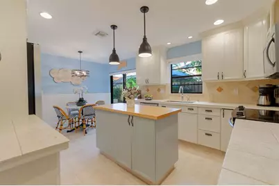 2524  La Cristal Cir, Palm Beach Gardens, FL 33410 - Photo 10