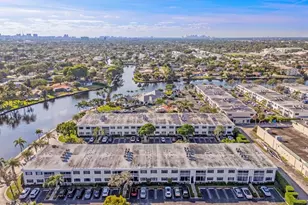 160 Cypress Club Dr, Pompano Beach, FL 33060 - Photo 34