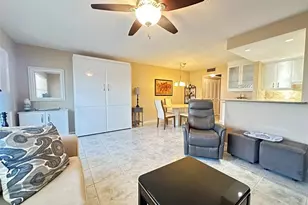 3116 Cambridge E, Deerfield Beach, FL 33442 - Photo 2