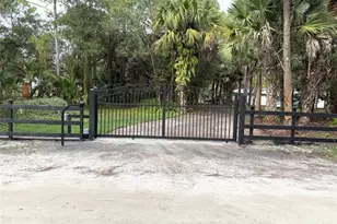 5225 SW Ludlum St, Palm City, FL 34990 - Photo 4