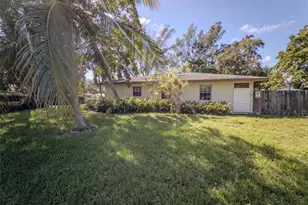 1403 SW 27th Ct, Fort Lauderdale, FL 33315 - Photo 6