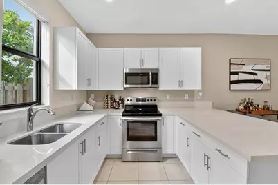 523 SW 19th Ter, Fort Lauderdale, FL 33312 - Photo 16