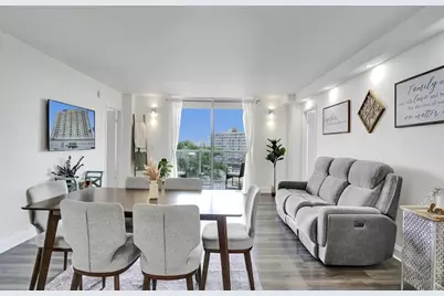 13499 Biscayne Boulevard #610, Miami, FL 33181 - Photo 2