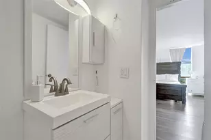 13499 Biscayne Blvd, North Miami, FL 33181 - Photo 32