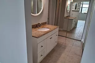 105 Lake Emerald Dr, Oakland Park, FL 33309 - Photo 14