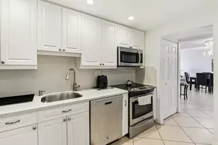 600 Three Islands Boulevard, Hallandale Beach, FL 33009 - Photo 10