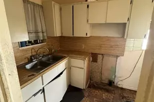 1300 NW 42nd St, Miami, FL 33142 - Photo 4