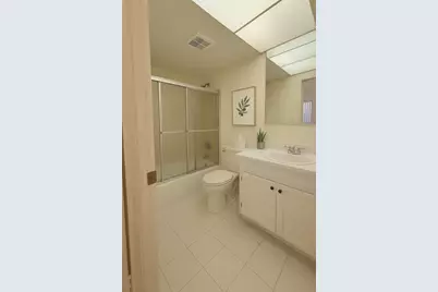 3051  Sunrise Lakes Dr, Unit #203, Fort Lauderdale, FL 33322 - Photo 8