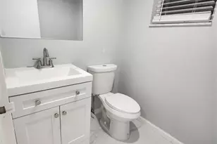 485 N Pine Island Rd, Fort Lauderdale, FL 33324 - Photo 10