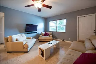 530 NE 15th Ct, Fort Lauderdale, FL 33304 - Photo 6