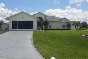 590 SW Lacroix Ave, Port Saint Lucie, FL 34953 - Photo 1