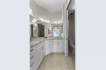 3500  Oaks Clubhouse Dr, Unit #505, Pompano Beach, FL 33069 - Photo 24