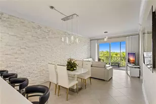 3500 Oaks Clubhouse Dr, Pompano Beach, FL 33069 - Photo 10