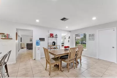 2757 NW 83rd Ter, Coral Springs, FL 33065 - Photo 10