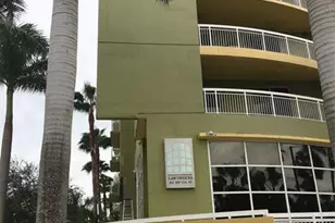 816 NW 11th St, Miami, FL 33136 - Photo 12