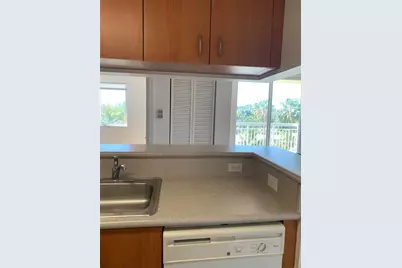 816 NW 11th St, Unit #710, Miami, FL 33136 - Photo 4