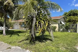 671 NW 38th St, Deerfield Beach, FL 33064 - Photo 10