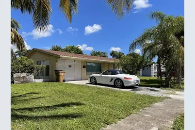 671 NW 38th St, Deerfield Beach, FL 33064 - Photo 4