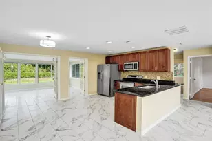 249 NW 4th Diagonal, Boca Raton, FL 33432 - Photo 6