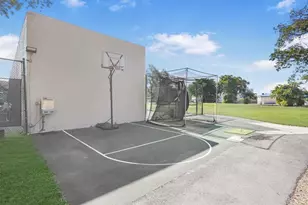 10467 Sunrise Lakes Blvd, Sunrise, FL 33322 - Photo 42