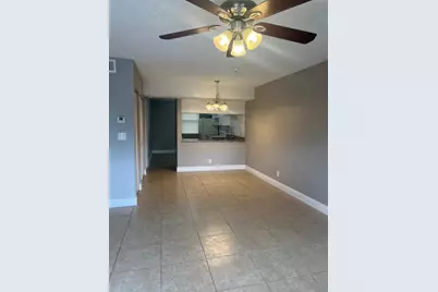 179 SE 3rd St, Unit #203, Deerfield Beach, FL 33441 - Photo 2