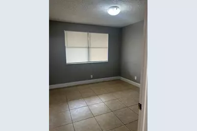 179 SE 3rd St, Unit #203, Deerfield Beach, FL 33441 - Photo 4