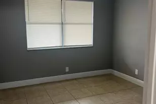 179 SE 3rd St, Deerfield Beach, FL 33441 - Photo 4