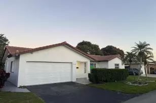 7610 NW 66th Terrace, Tamarac, FL 33321 - Photo 2