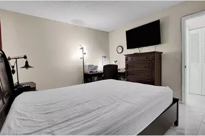 260 NW 76th Ave, Margate, FL 33063 - Photo 22