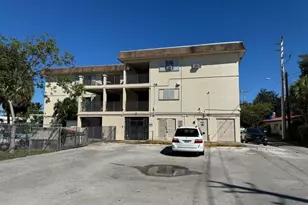 348 S Federal Hwy, Dania Beach, FL 33004 - Photo 14