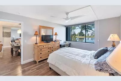 4832  Esedra Court, Unit #Apt 206, Lake Worth, FL 33467 - Photo 6