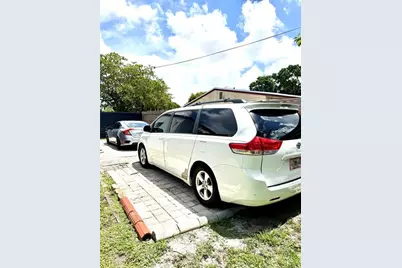 7140  Custer St, Hollywood, FL 33024 - Photo 16