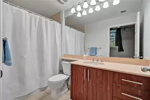 2421 NE 65th St, Fort Lauderdale, FL 33308 - Photo 20