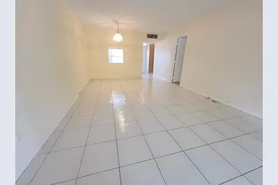 6000 NW 64th Ave, Unit #205, Tamarac, FL 33319 - Photo 4