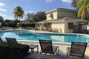 4765 S Hemingway Cir, Margate, FL 33063 - Photo 28