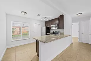 335 SW 17th St, Fort Lauderdale, FL 33315 - Photo 8