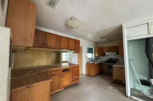 18530 NW 42nd Ave, Miami Gardens, FL 33055 - Photo 6