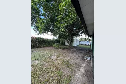 18530 NW 42nd Ave, Miami Gardens, FL 33055 - Photo 32