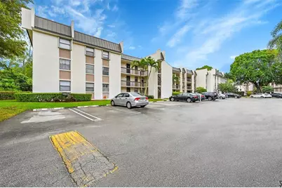 8415  Forest Hills Dr, Unit #305, Coral Springs, FL 33065 - Photo 2