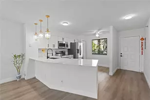 2232 N Cypress Bend Dr, Pompano Beach, FL 33069 - Photo 8