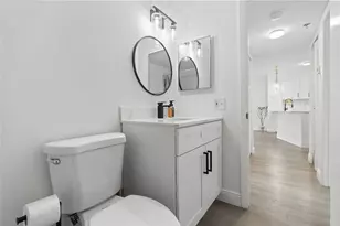 2232 N Cypress Bend Dr, Pompano Beach, FL 33069 - Photo 16