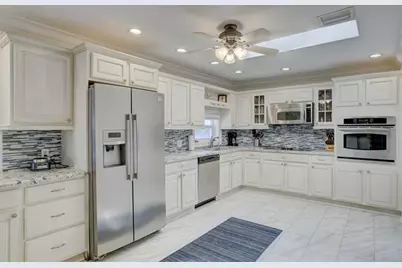 1920  Waters Edge, Pompano Beach, FL 33062 - Photo 10