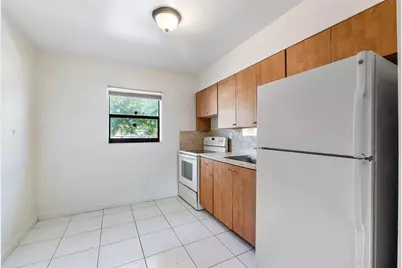 747 NW 14th Way, Fort Lauderdale, FL 33311 - Photo 6