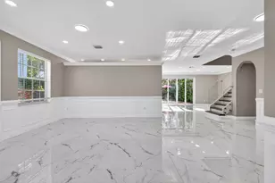 9115 Dupont Pl, Wellington, FL 33414 - Photo 6