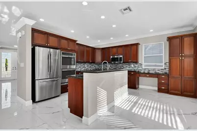 9115  Dupont Pl, Wellington, FL 33414 - Photo 18