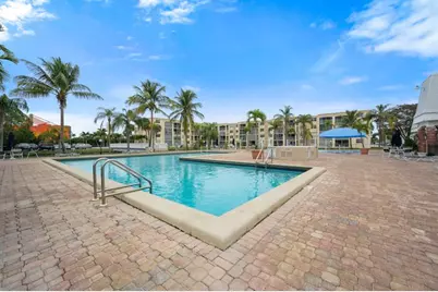 600 NE 2nd St, Unit #304, Dania Beach, FL 33004 - Photo 22