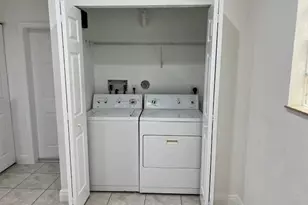 4266 Vineyard Cir, Weston, FL 33332 - Photo 6