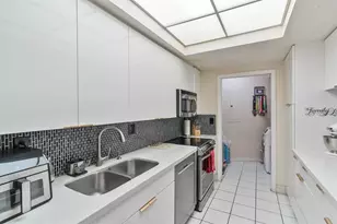 9755 NW 52nd St, Doral, FL 33178 - Photo 6