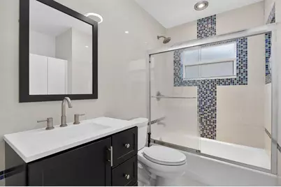 8709 NW 57th Dr, Tamarac, FL 33321 - Photo 4